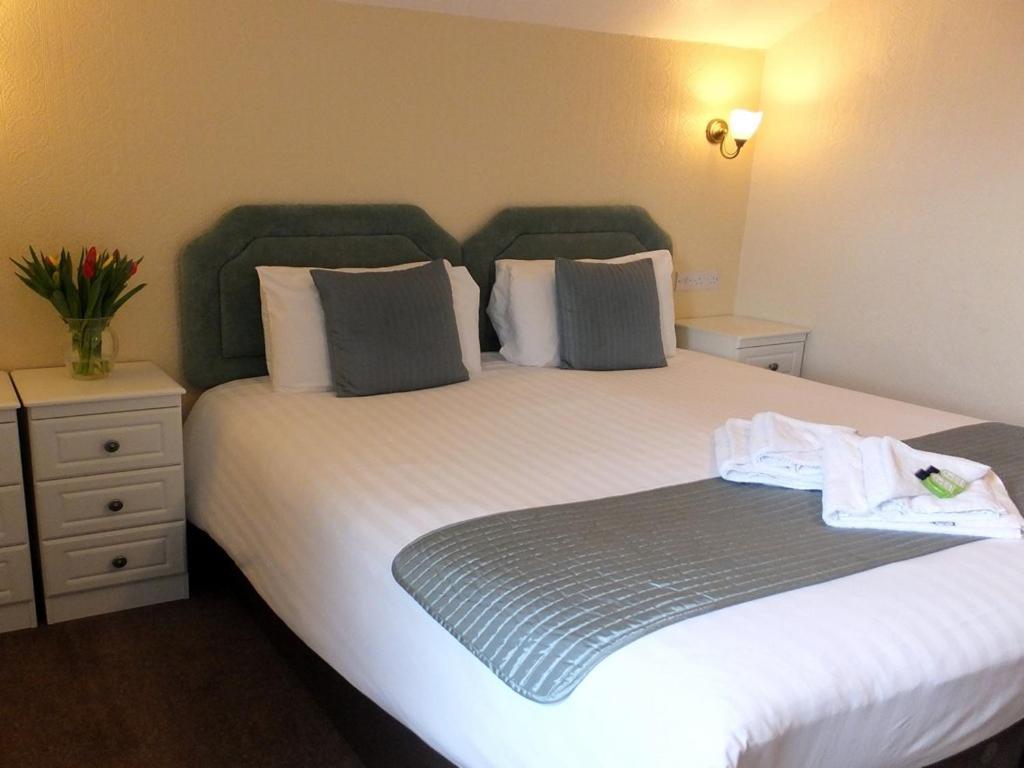 Holmlea Guest House Exclusively For Adults Windermere Extérieur photo